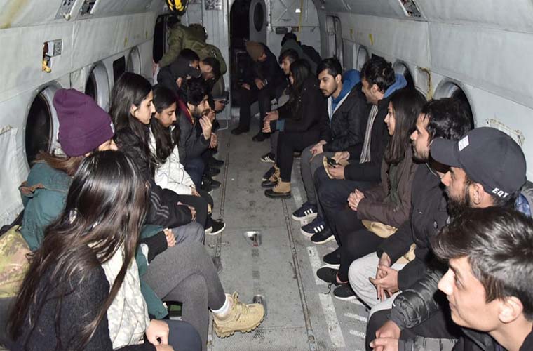 Pakistan Army rescues 22 students