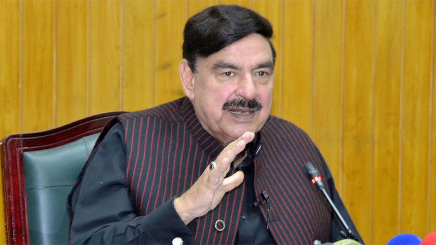 Minister announces Quetta Taftan railway track closure