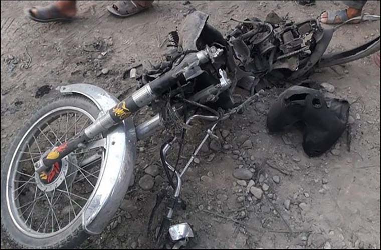 Two security officials among 7 injured