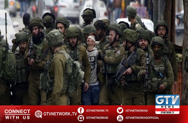 Israeli army arrests over 20 Palestinians in raids in Ramallah villages