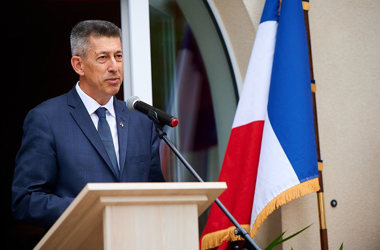 France ambassador leaves Belarus that expels him