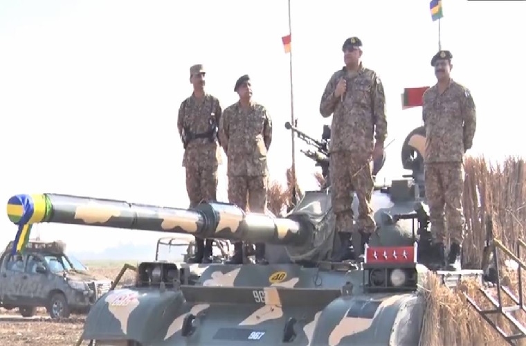 Army Chief General Qamar Bajwa witnesses exercise 'Victory Shield' of Gujranwala