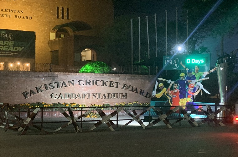 PSL 7 kicks off with colourful opening ceremony at Karachi