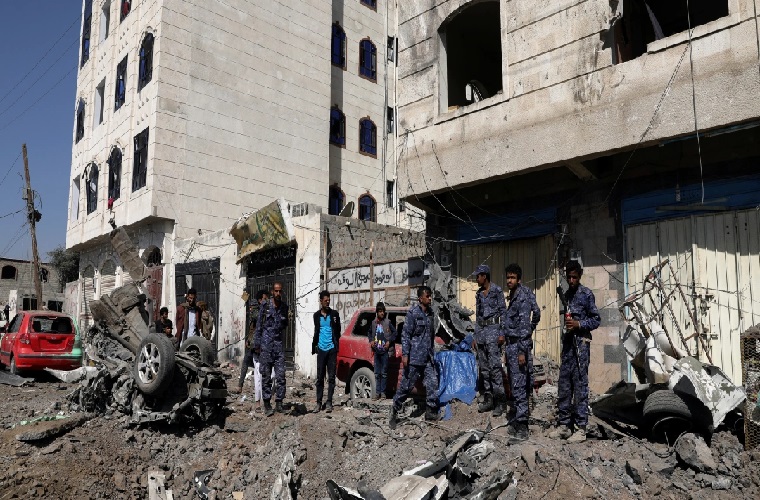 Saudi-led coalition launches deadly air raids in Sanaa