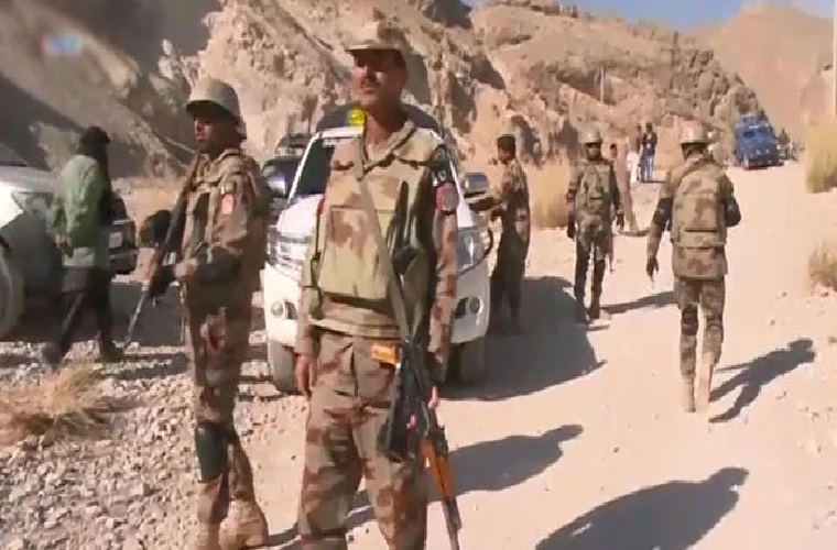 7 soldiers martyred, 13 terrorists killed as security forces attacks